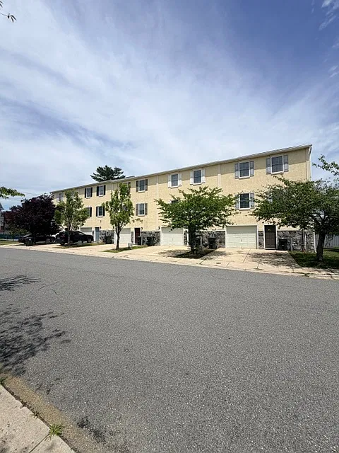 6 Cochran Way