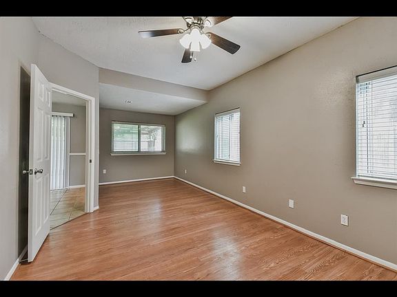 5th image of 3604 Dorothy Ln