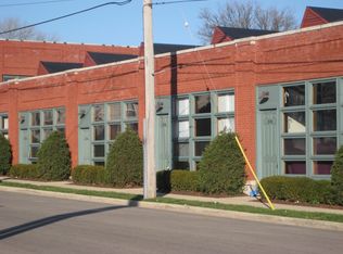 262 Church St, Woodstock, IL 60098