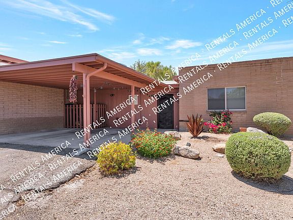 3rd image of 88 E Cholla Shadows Dr