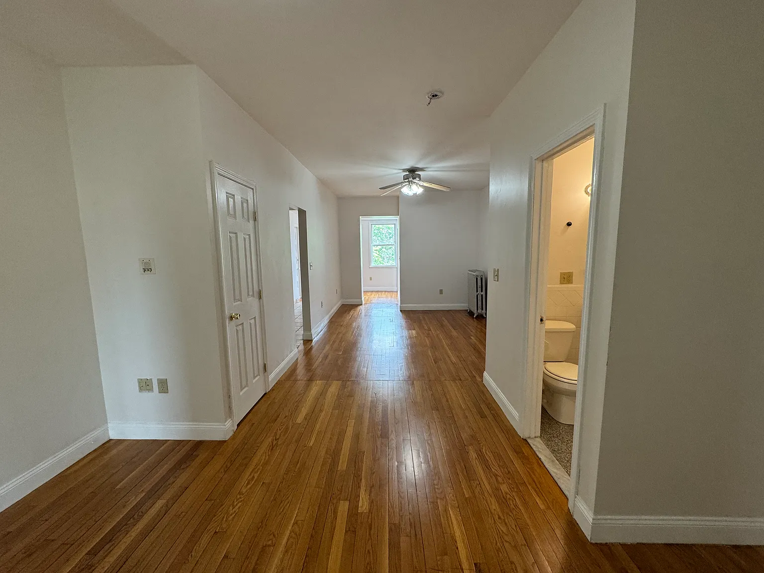 4 bed, 2.0 bath, $4,200 — Photo 2