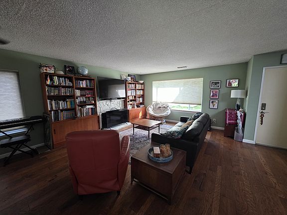4th image of 7032 Sunburst Way