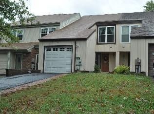 8 Jack Ladder Cir, Horsham, PA 19044