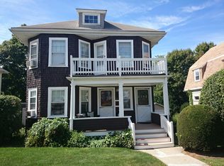 82 Manthorne Rd, West Roxbury, MA 02132