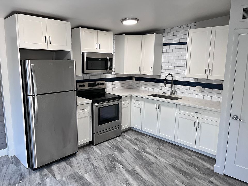 1st image of 2933 N Euclid Ave