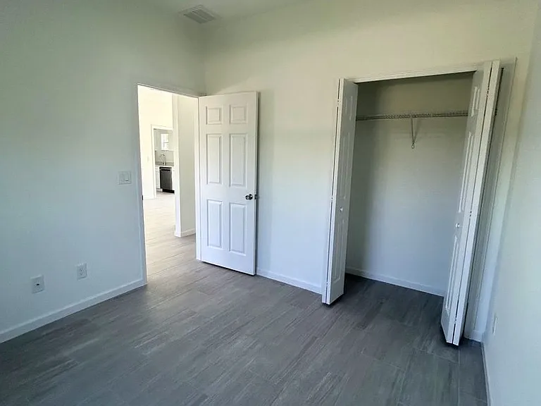 749 Pacific St — Photo 12