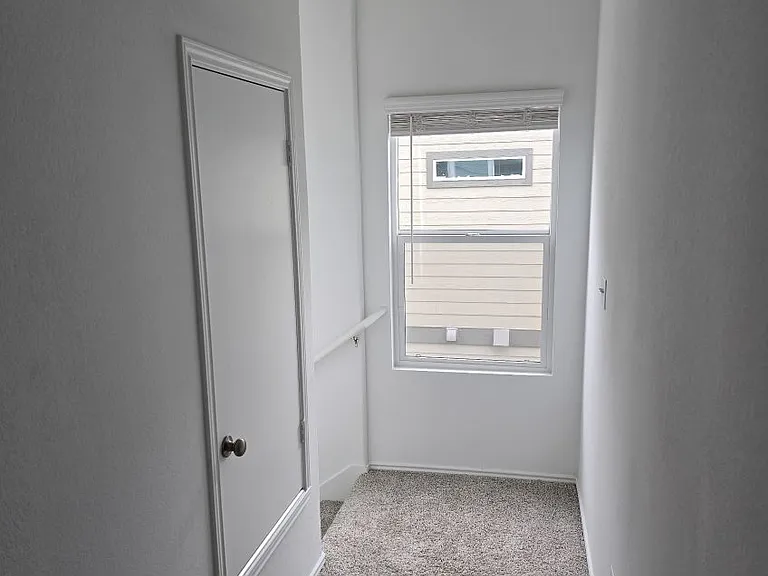 1433 Weatherford Ln — Photo 24