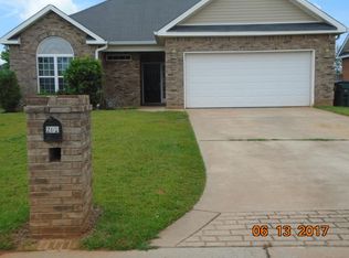 202 Witherspoon Ct, Warner Robins, GA 31088