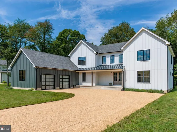 208 Tower Dr, Stevensville, MD 21666