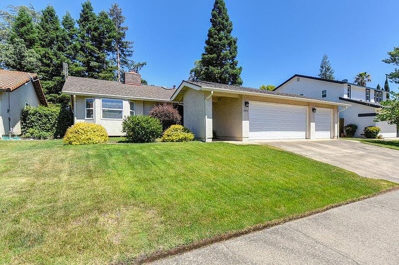 1st image of 1015 Parkview Dr
