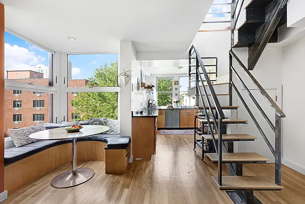 Sold by Compass | media 2