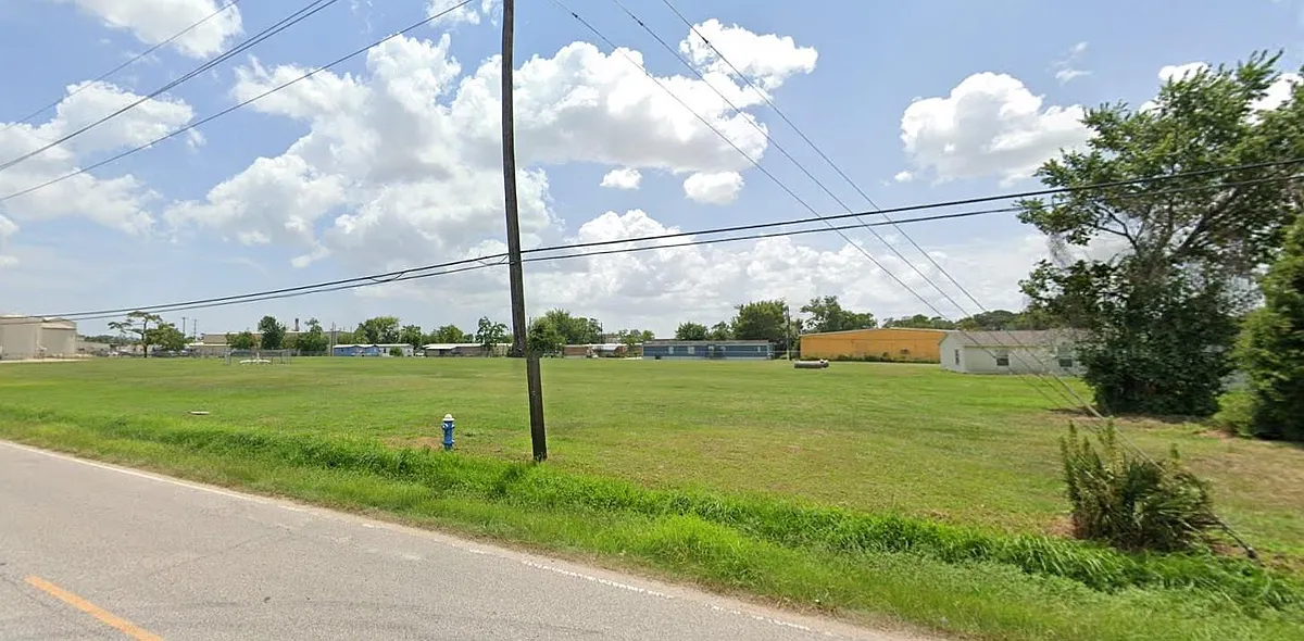 Building Photo - 1208 Sheldon Rd