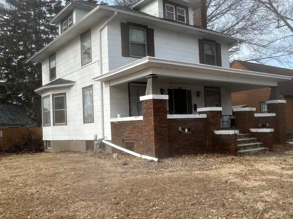 2031 Summer St, Burlington, IA 52601
