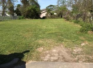 805 Willow St, Baytown, TX 77520