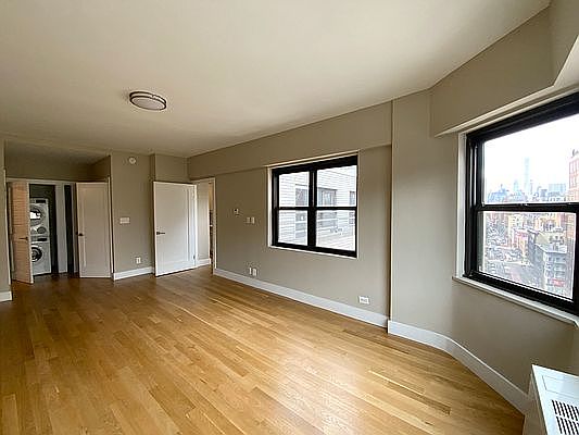 1st image of 160 E 88th St APT 16E