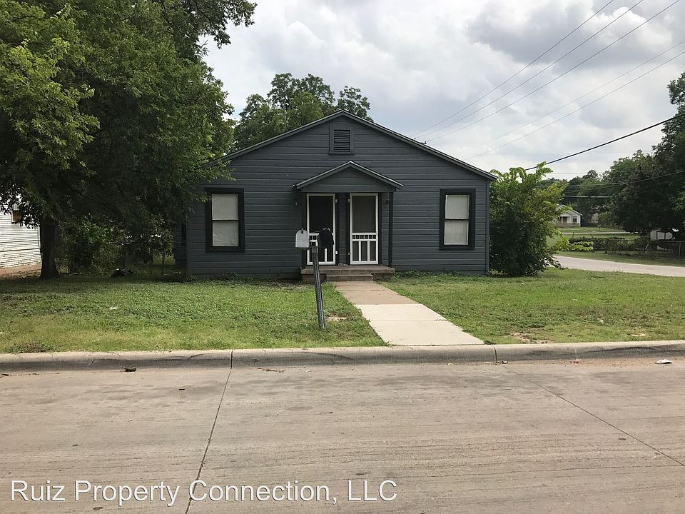 1st image of 3302 Hanger Ave