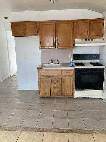 1st image of 470 Main St #1