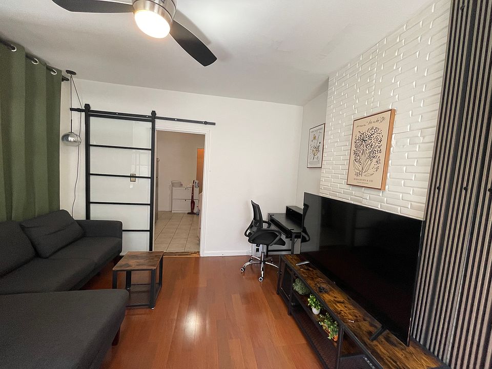 1st image of 519 W 48th St APT 14
