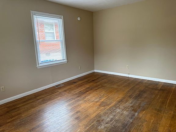 3rd image of 1441 Huntsville Dr