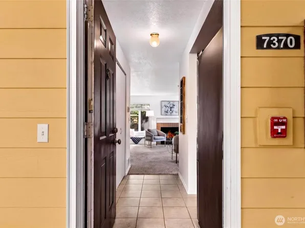 7370 West Lake Sammamish Parkway #2-106, Redmond, WA 98052