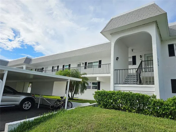 4765 Independence Dr, Bradenton, FL 34210