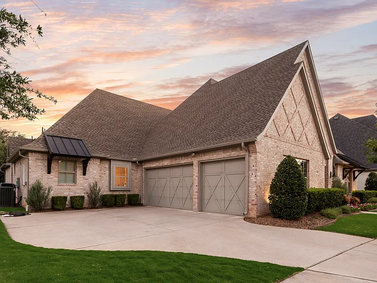 704 Winding Ridge Trl — Photo 3
