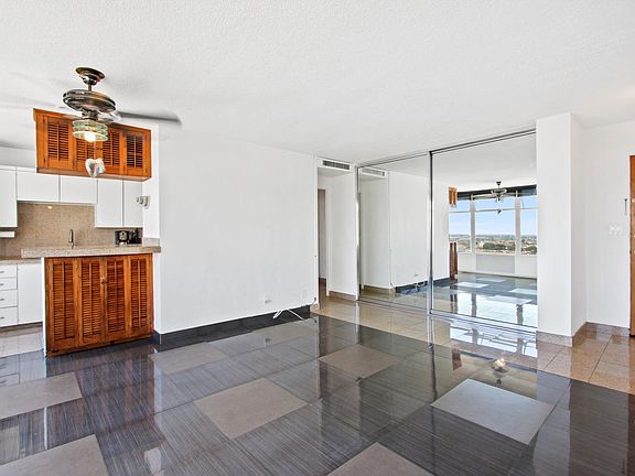 5th image of 100 Atlantic Ave APT 1112
