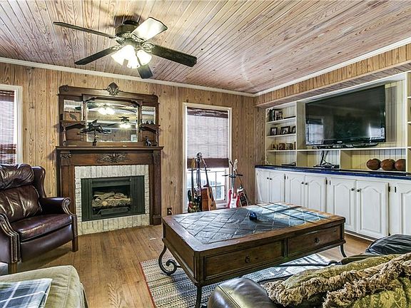 3rd image of 10973 Park Oak Cir