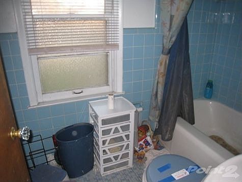 2nd image of 16800 Greenview Ave