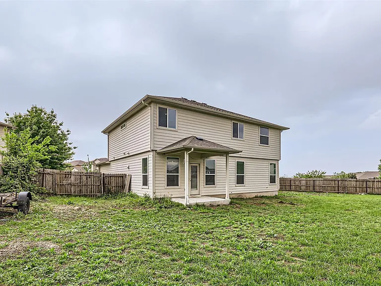131 Lavaca Loop — Photo 27
