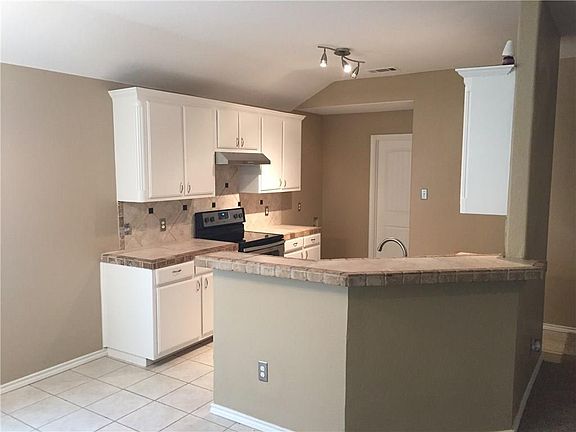 5th image of 1037 Morrison Dr