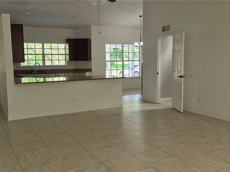 315 Cleveland Ave — Photo 24