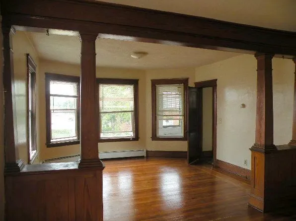 152 Pidge Ave, Pawtucket, RI 02860