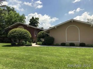 1371 Timberlane Dr, Lima, OH 45805