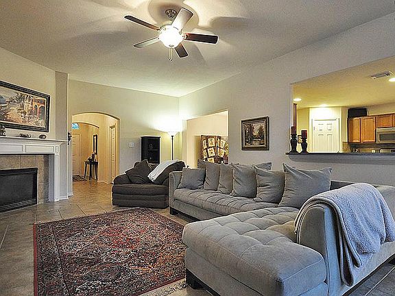 5th image of 2118 Winter Dale Ct