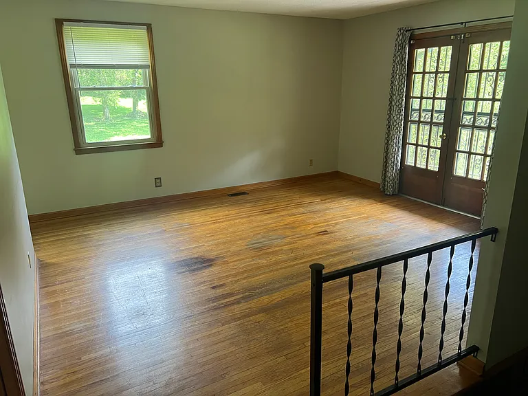324 Old Dunbar Cave Rd — Photo 16