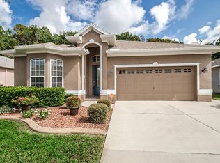 12200 Hunters Lake Dr, New Port Richey, FL 34654