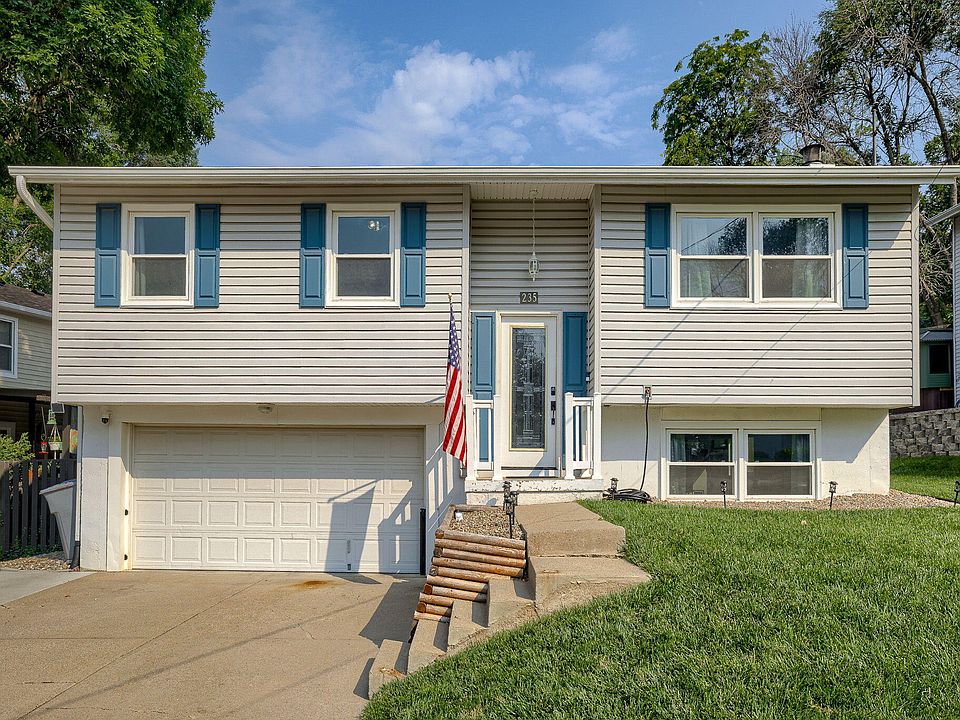 1st image of 235 W Florence Ave