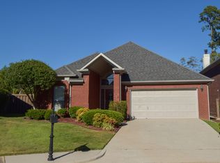 118 Canterbury Dr, Madison, AL 35758