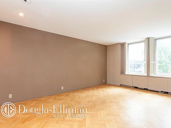 5th image of 320 E 57th St APT 2B