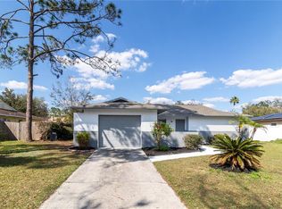17736 Rivendel Rd, Lutz, FL 33549