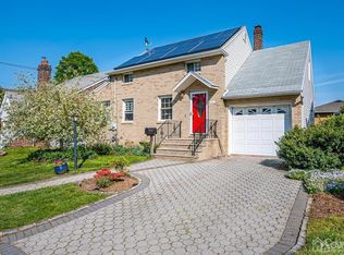 931 Arnet Ave, Union, NJ 07083