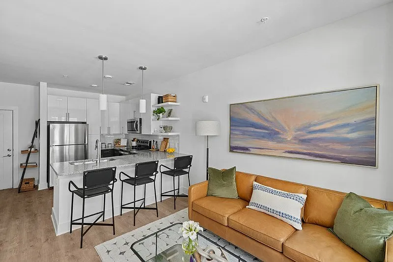 Link Apartments Lake Park — Photo 3