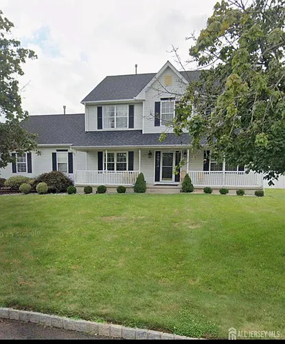 5 Gunther Loop Photo 1