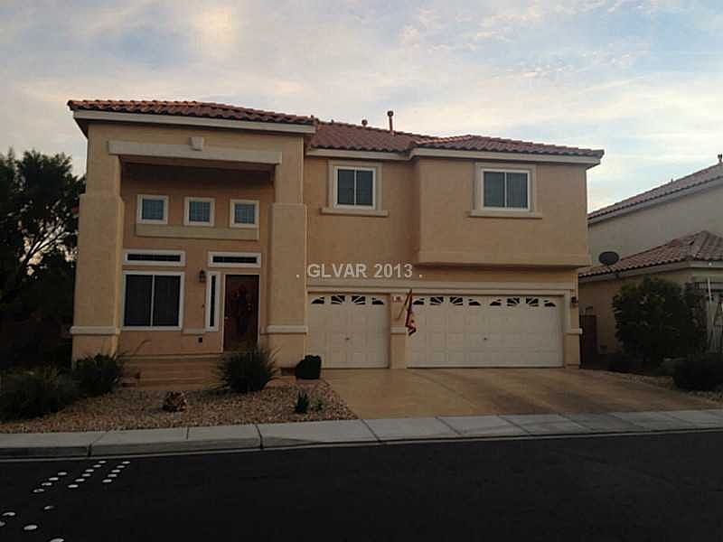 1st image of 695 Vineland Ave