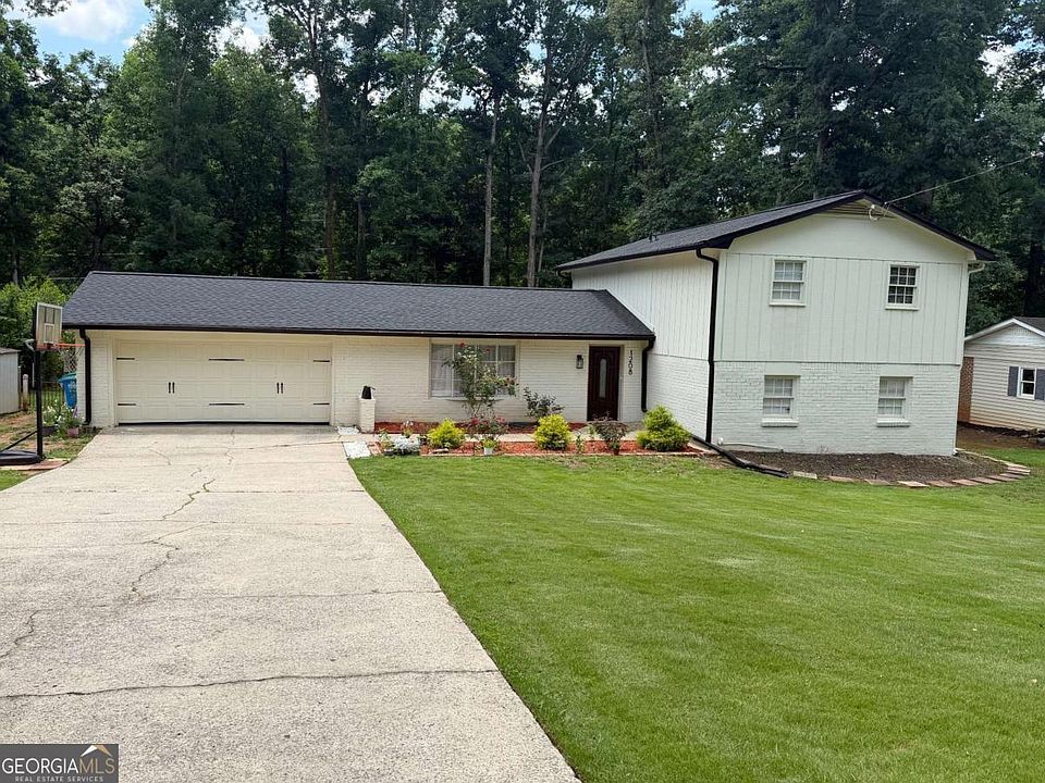 1st image of 1208 Golden Cir SW