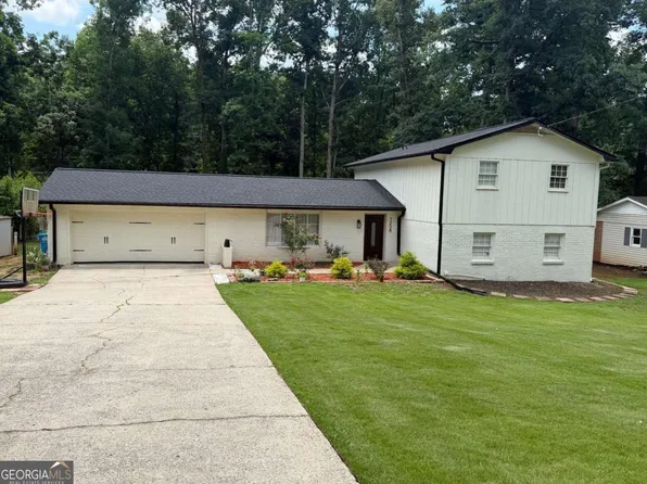1208 Golden Cir SW, Lilburn, GA 30047