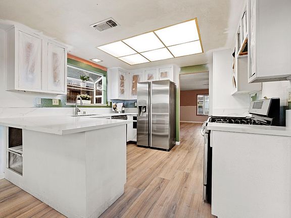 5th image of 8105 Glen Canyon Ct