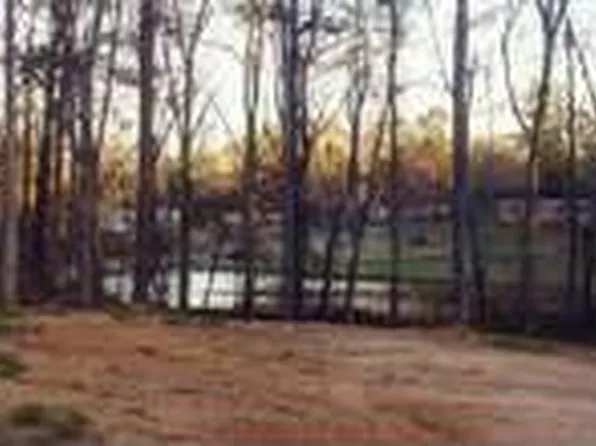 59 Peachtree St, Colbert, GA 30628