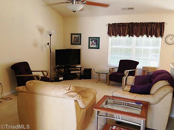 2nd image of 2009 Briar Run Dr